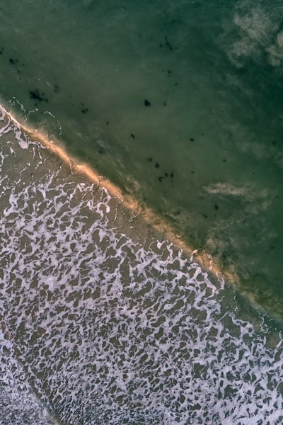 海浪鸟瞰图